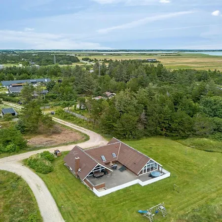 Nyaraló Tuomi - 900m From The Sea By Interhome *